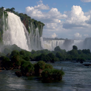 SOUTH AMERICAN ESCAPE   GLOBUS